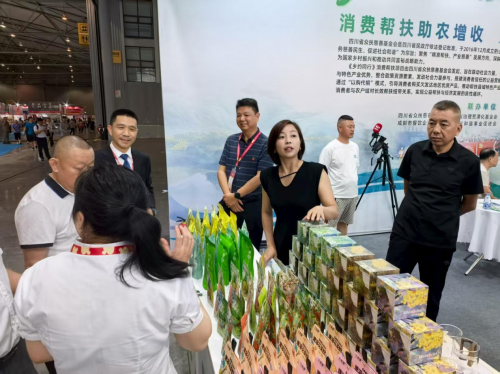 “公益+市場”模式興起！公益搭臺鏈接供需  “鄉約同行”助力鄉村振興